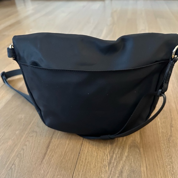 Lululemon Black 5L All night festival crossbody bag - Picture 3 of 8